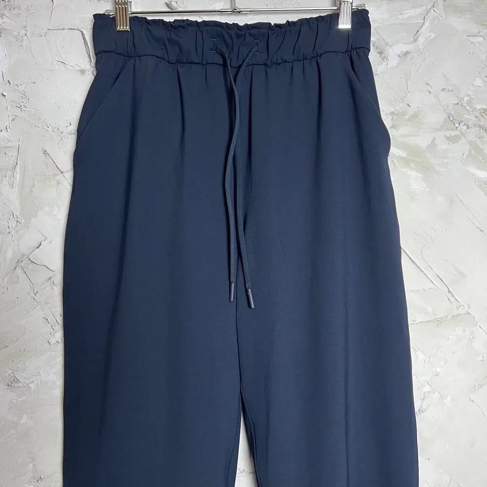 Lululemon Keep Moving Crop Jogger SIZE 6 True Navy Luxtreme 23
